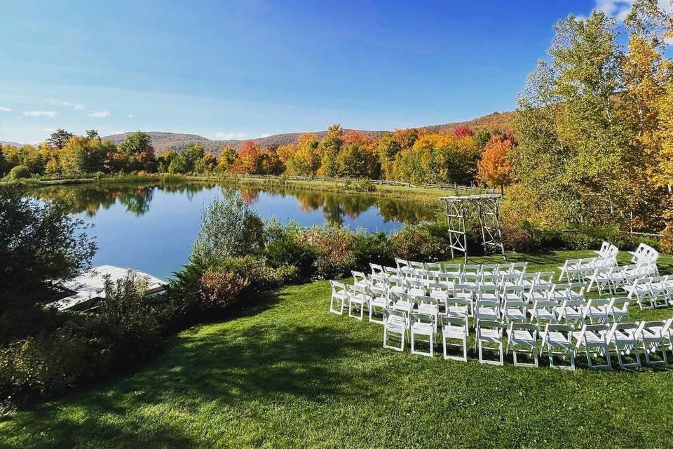 wedding venue pond with clear water